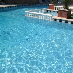 West Ada Inn Hotel бассейн
