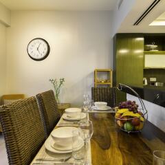 Отель Maison Privee - The Lofts в номере