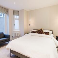 Апартаменты Homely and Chic 2 Bed Apartment Лондон комната для гостей фото 4