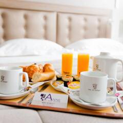 Отель Hôtel Anne De Bretagne в номере