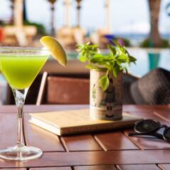 Possidi Holidays Resort & Suite Hotel гостиничный бар