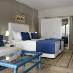 Marti La Perla Hotel - All Inclusive - Adult Only комната для гостей