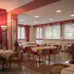 Hotel Sunflower питание