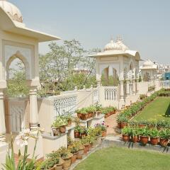 Om Niwas Suite Hotel фото 3