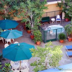 Отель Holiday Inn Express West Los Angeles США, Лос-Анджелес - отзывы, цены и фото номеров - забронировать отель Holiday Inn Express West Los Angeles онлайн с домашними животными