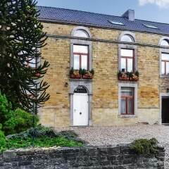 Отель House With 14 Bedrooms in Anthisnes, With Enclosed Garden and Wifi фото 4