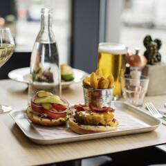 Отель Novotel Edinburgh Centre Великобритания, Эдинбург - отзывы, цены и фото номеров - забронировать отель Novotel Edinburgh Centre онлайн в номере фото 2
