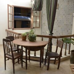 Leuleu Hostel Далат питание