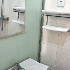 Zhengzhou Hongda Express Hotel ванная