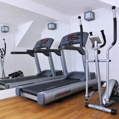 Hotel Belgrade Inn фитнесс-зал