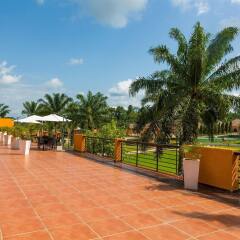 Отель Beige Village Golf Resort & Spa бассейн