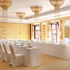 Отель The Ritz-Carlton, Dubai