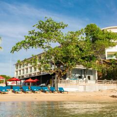 Отель Sunset Beach Club Hotel & Spa Таиланд, Ко-Пханган - отзывы, цены и фото номеров - забронировать отель Sunset Beach Club Hotel & Spa онлайн пляж