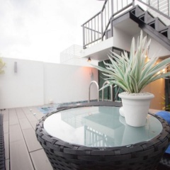 Отель Hunwa Guest House бассейн