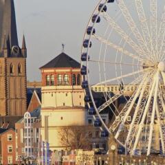 Abode Hotel Altstadt Дюссельдорф балкон