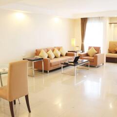 Апартаменты Romance Serviced Apartment Бангкок комната для гостей фото 5