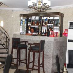 Cute Villa Hotel and Suites гостиничный бар