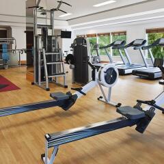 Отель Sheraton Jumeirah Beach Resort фитнесс-зал фото 2