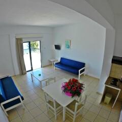Konnos Bay Hotel Apartments комната для гостей фото 2