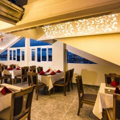 Navy Flowers Hotel Далат питание