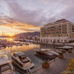 Отель Regent Porto Montenegro пляж
