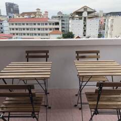 Отель Backpack Station Pattaya - Hostel Таиланд, Паттайя - отзывы, цены и фото номеров - забронировать отель Backpack Station Pattaya - Hostel онлайн балкон