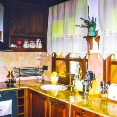 Отель Sharlopova Boutique Guest House - Sauna & Hot Tub Боженци в номере