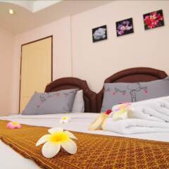 Bed by Tha-Pra Hotel and Apartment в номере