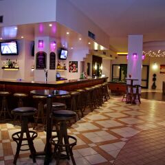 Creta Verano Hotel гостиничный бар