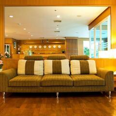 Отель Laurel Suite Бангкок гостиничный бар