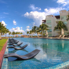 Отель The Elements Oceanfront & Beachside Condo Hotel Мексика, Плая-дель-Кармен - отзывы, цены и фото номеров - забронировать отель The Elements Oceanfront & Beachside Condo Hotel онлайн с домашними животными