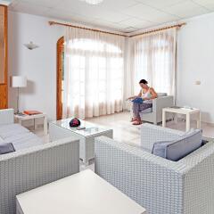 Отель Apartamentos Mar Blanca комната для гостей