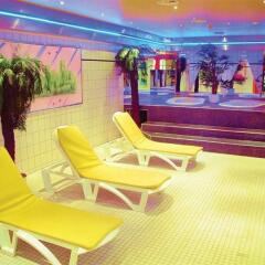 H+ Hotel Hannover бассейн