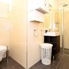Апартаменты Vienna Residence Lovely Apartment With Space for 2 Close to the Subway Вена ванная фото 2