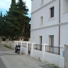 Апартаменты Apartment With 2 Bedrooms in Gagliano del Capo, With Furnished Terrace Гальяно дель Капо парковка