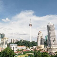 Отель Prescott Hotel KL Medan Tuanku Малайзия, Куала-Лумпур - 1 отзыв об отеле, цены и фото номеров - забронировать отель Prescott Hotel KL Medan Tuanku онлайн балкон
