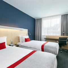 Отель Holiday Inn Express Berlin City Centre комната для гостей фото 3