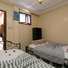 Отель Hôtel & Riad Hayat сейф в номере
