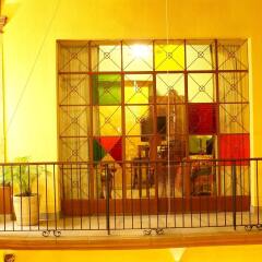 Отель Casa Alebrijes Gay Hotel Мексика, Гвадалахара - отзывы, цены и фото номеров - забронировать отель Casa Alebrijes Gay Hotel онлайн балкон