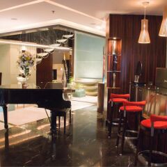 Le Royal Tower Hotel гостиничный бар