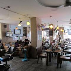 18 Coins Cafe & Hostel гостиничный бар