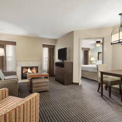 Отель Homewood Suites By Hilton Columbus-Hilliard Хиллиард комната для гостей фото 2