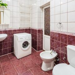 Апартаменты Three bedrooms & studio in the Center Львов ванная фото 2