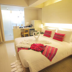 Отель Aspira Hiptique Sukhumvit 13 комната для гостей фото 5