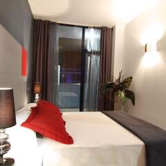 Отель Aparthotel Four Elements Suites Испания, Салоу - 1 отзыв об отеле, цены и фото номеров - забронировать отель Aparthotel Four Elements Suites онлайн комната для гостей