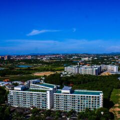 Отель Dusit Grand Condo View Jomtien Паттайя