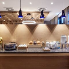 Отель Holiday Inn Express Berlin - Alexanderplatz питание фото 2