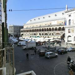 Отель Padovaresidence Palazzo Della Ragione Италия, Падуя - отзывы, цены и фото номеров - забронировать отель Padovaresidence Palazzo Della Ragione онлайн