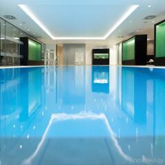 Radisson Blu Scandinavia Hotel, Düsseldorf бассейн
