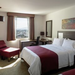 Отель Holiday Inn Express Guadalajara Autonoma комната для гостей фото 3